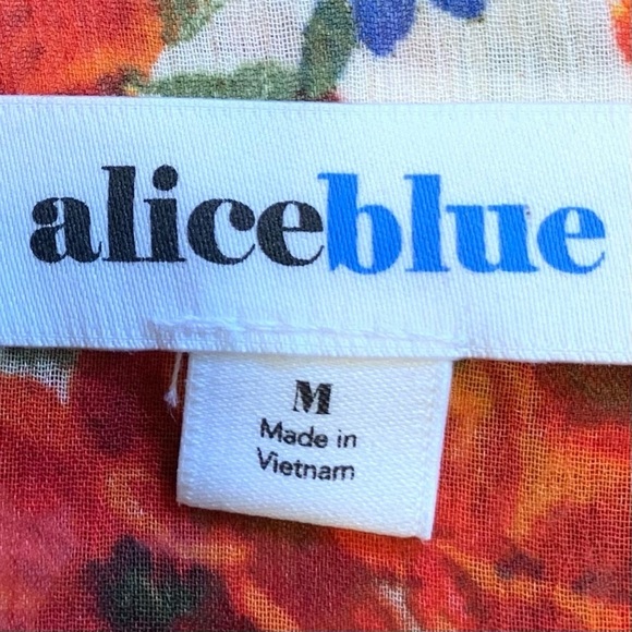 Alice Blue Stitch Fix Floral Lightweight Popover - Picture 9 of 9